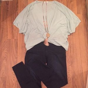 Promesa Knotted Top with Tassel Necklace